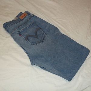 Levis 524 Skinny Jeans Women's Size 15